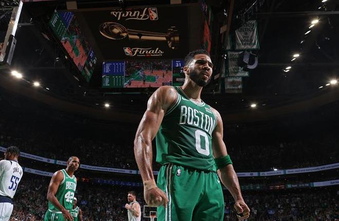 她采用了多 她采用了多