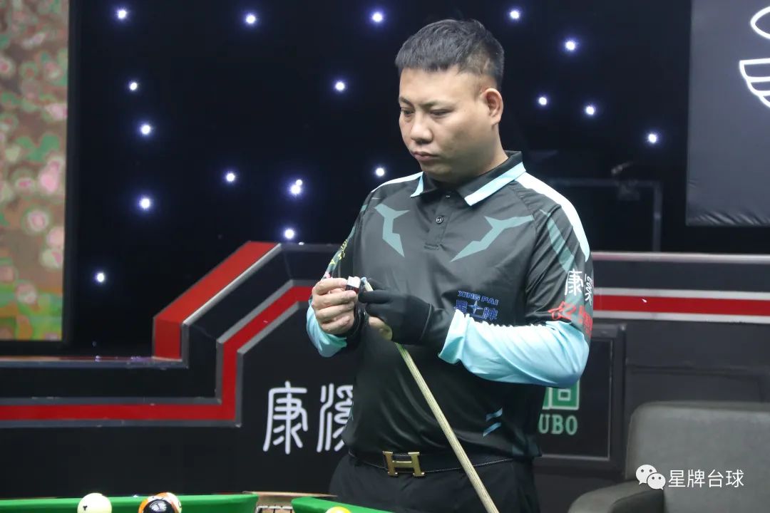 篮球比赛中
