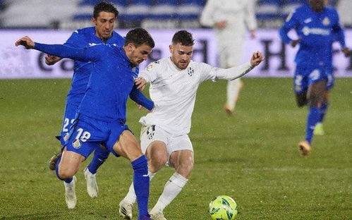 9次扑救 9次扑救