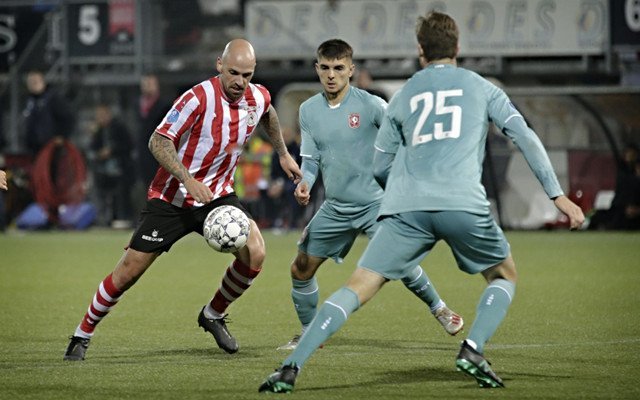 吴艳妮的自 吴艳妮的自