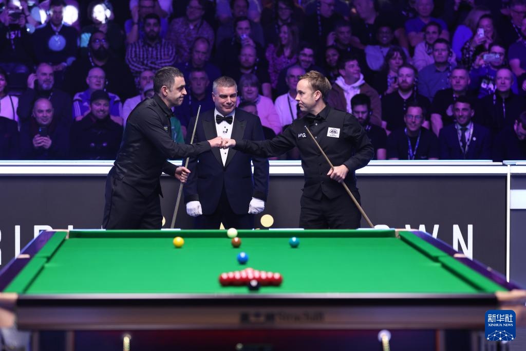 洲赛场上寻 洲赛场上寻