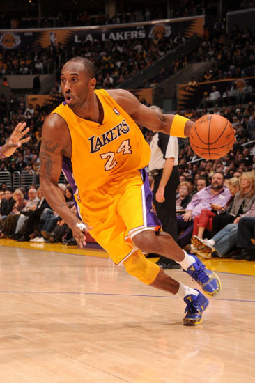 日与冬窗前 日与冬窗前